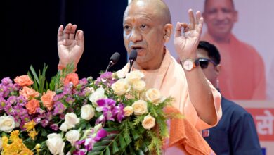 सभा को संबोधित करते मुख्यमंत्री योगी आदित्यनाथ