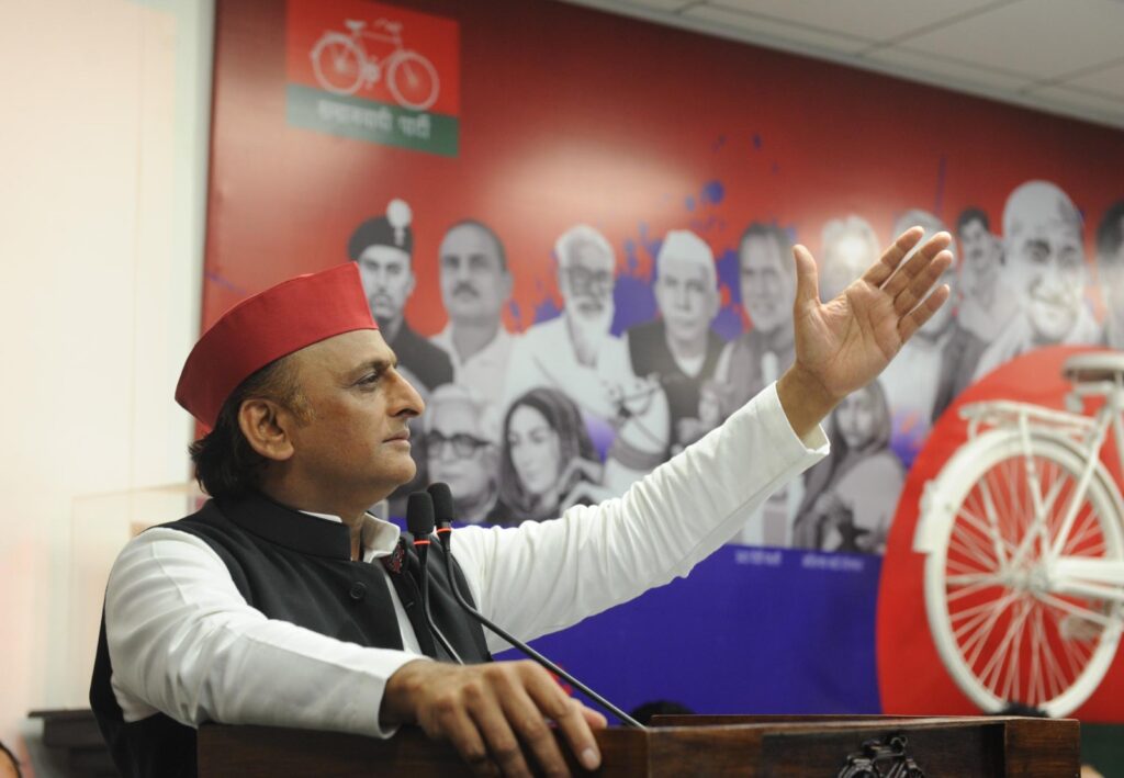 सपा राष्ट्रीय अध्यक्ष अखिलेश यादव 