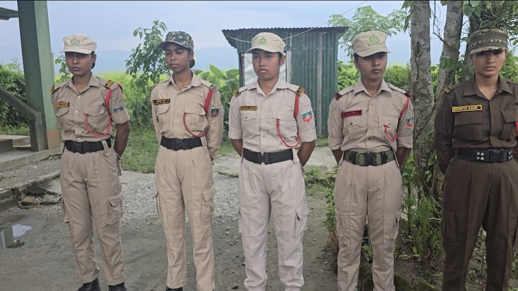 मानस नेशनल पार्क के वन स्टेशन पर कार्यरत महिलाएं